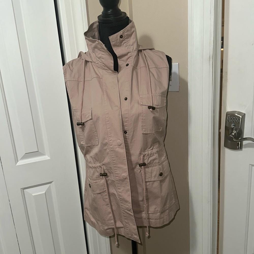 Pink/mauve light weight vest